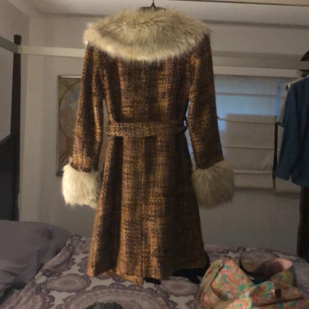 Vintage Coat - Picture 4 of 5